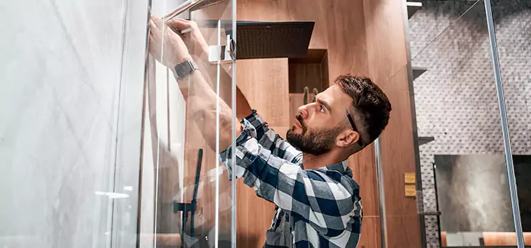 Replace Shower Doors with Frameless Garfield Heights